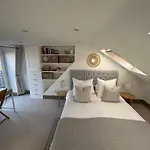 Stylish Victorian Home- 1 Bedroom 15 Mins Central London