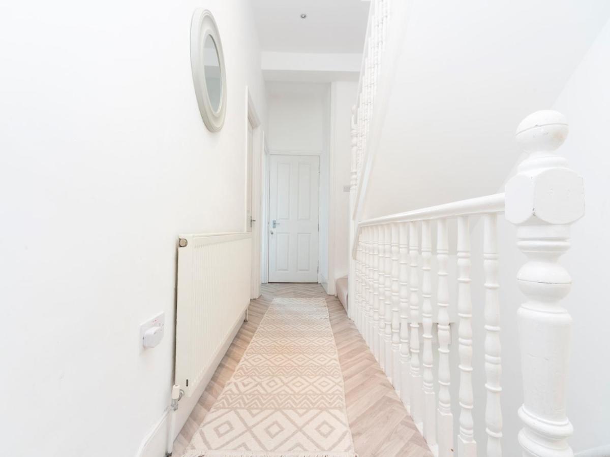Ferienhaus Stylish Victorian Home- 1 Bedroom 15 Mins
