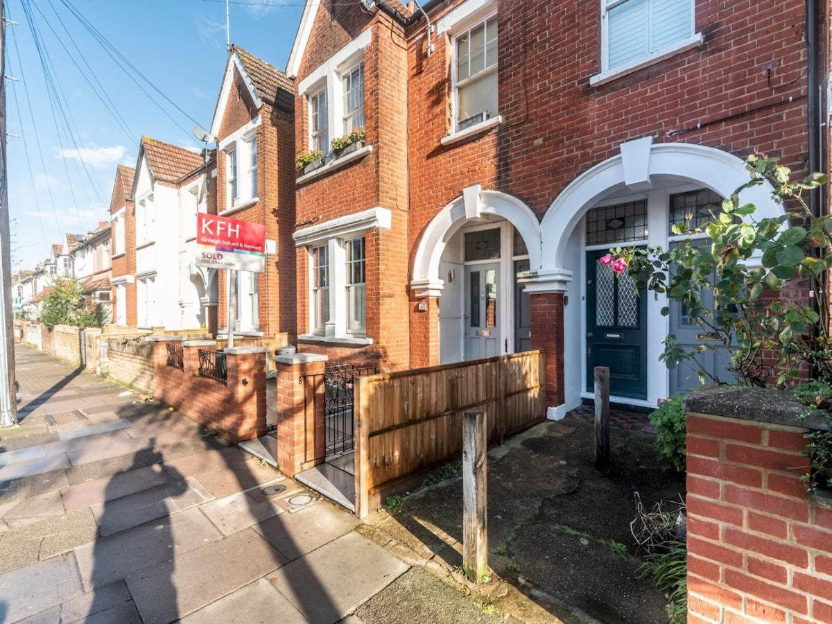Stylish Victorian Home- 1 Bedroom 15 Mins * London
