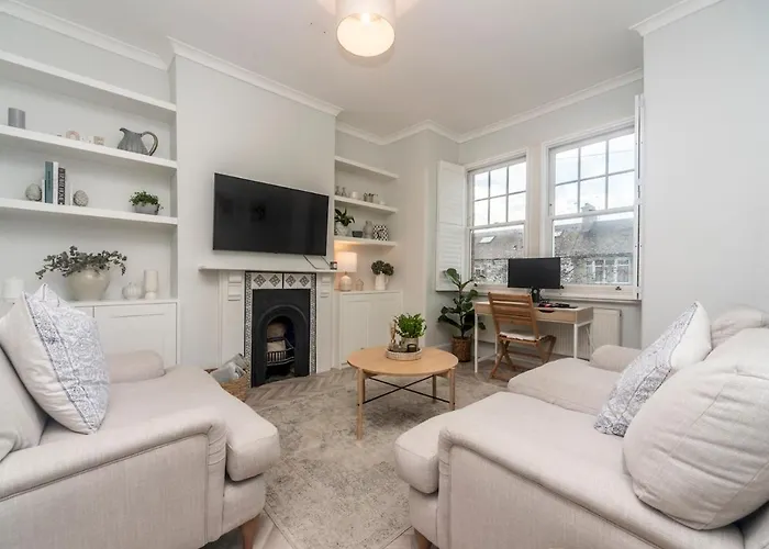 Stylish Victorian Home- 1 Bedroom 15 Mins Central London