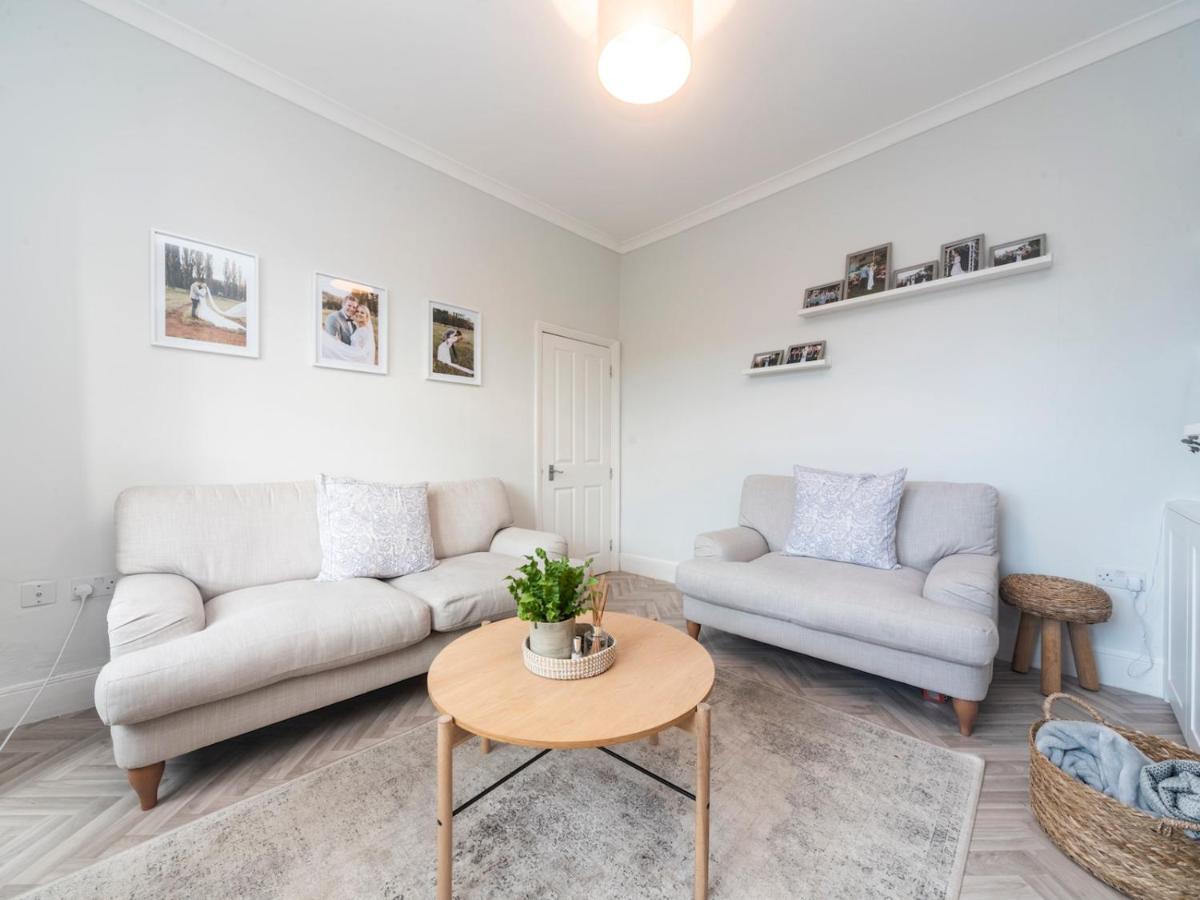 Stylish Victorian Home- 1 Bedroom 15 Mins *