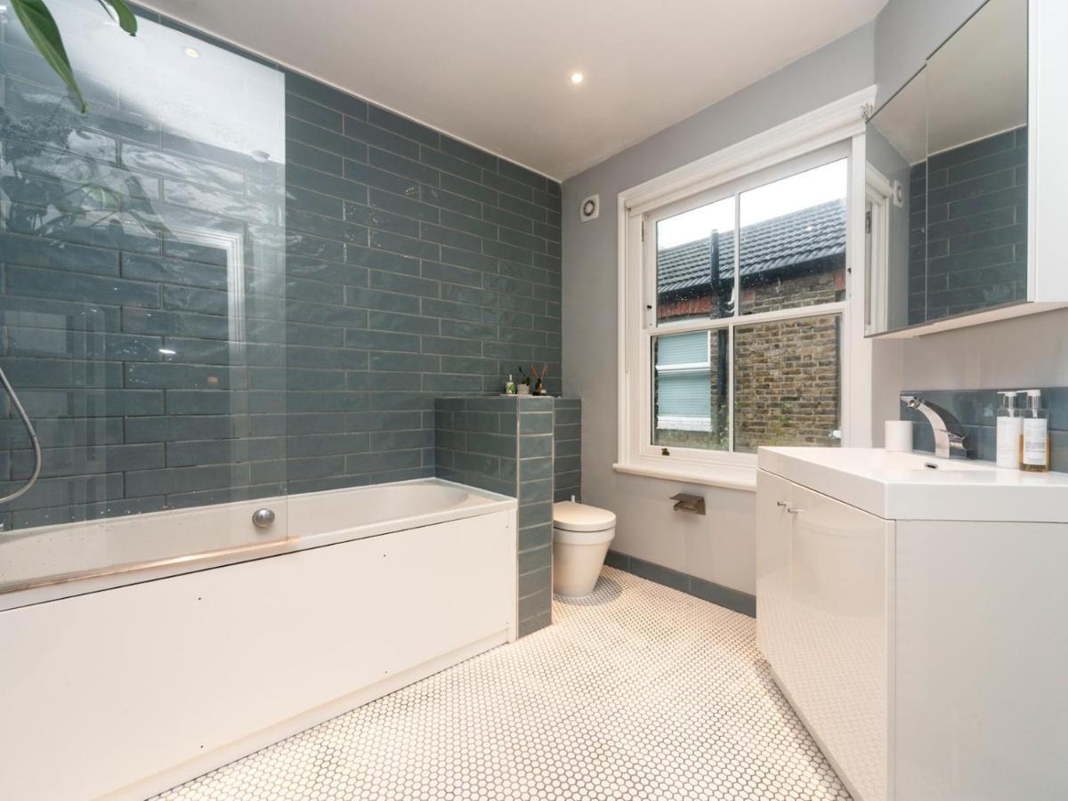 Stylish Victorian Home- 1 Bedroom 15 Mins Casa vacanze Londra